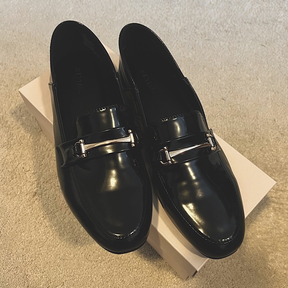 BRAND NEW JustFab Joyce loafer - Picture 1 of 5
